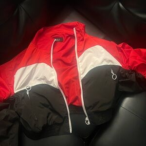 Sporty crop bomber  jacket!